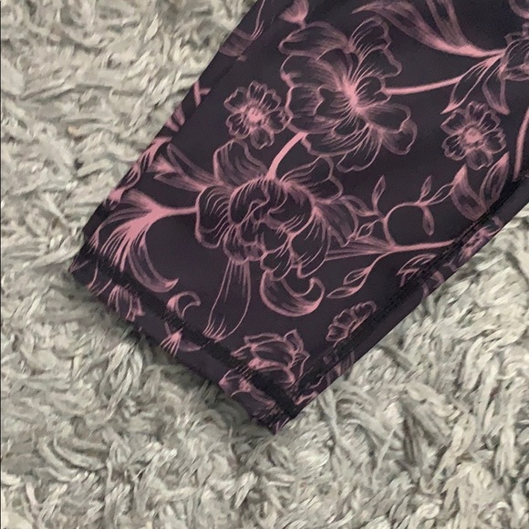 Fabletics leggings - Picture 4 of 4